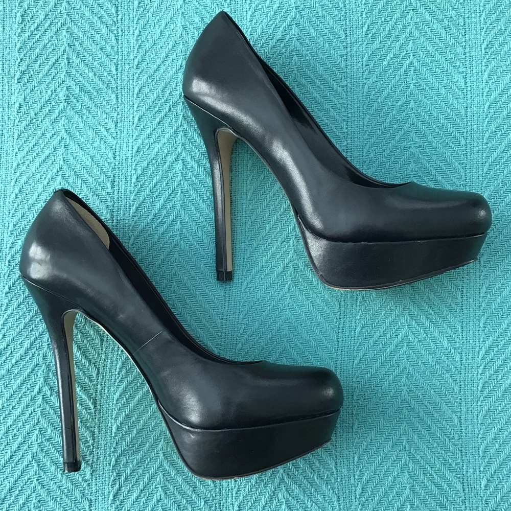 Bakers Melina Black Pumps With Platform Gem